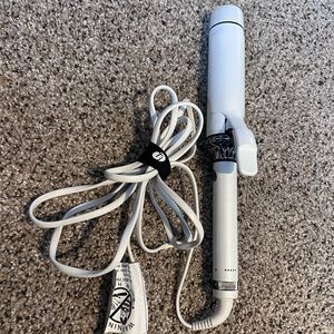 T3 BodyWaver 1.75-Inch Clip Barrel Curling Iron for Waves and Volume